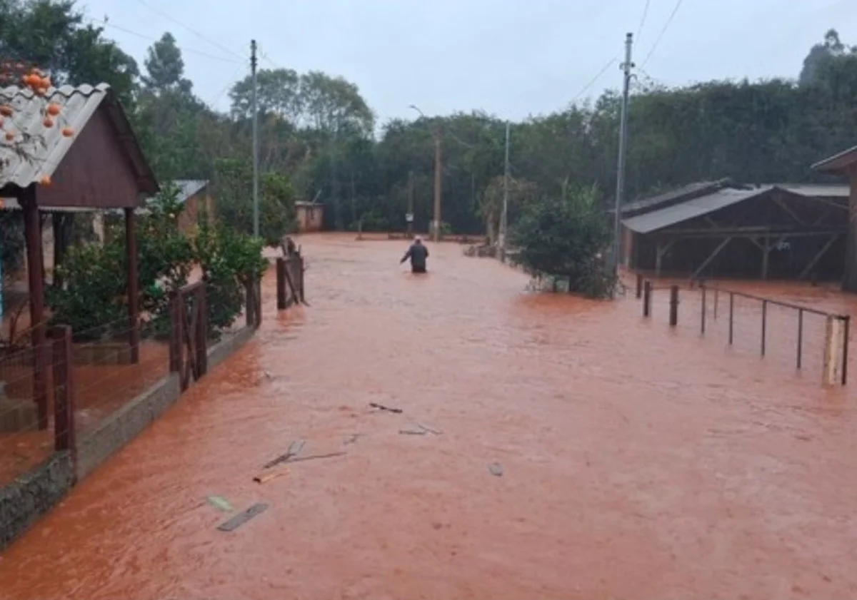 🌧️ Chuvas Intensas no Rio Grande do Sul Deixam Estragos, Desalojados e Mantêm Estado em Alerta