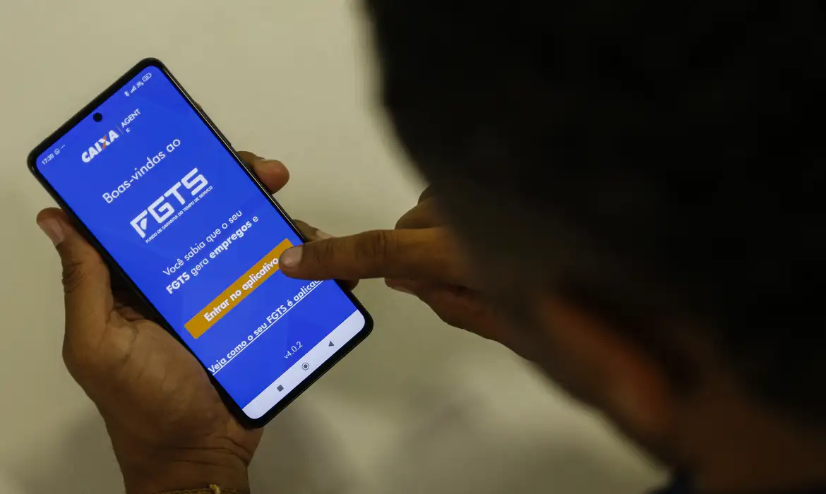 💰 Conselho aprova distribuição de R$ 13,04 bilhões do lucro do FGTS para 138,2 milhões de trabalhadores