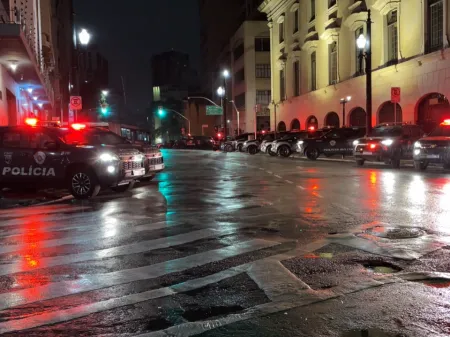 🚔 OPERAÇÃO FRANK MOBILE MIRA CADEIA QUE LEVA CELULARES ROUBADOS AO MERCADO FORMAL