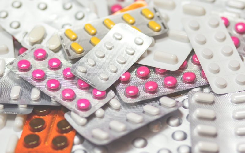Remédios podem ficar mais caros: reajuste de até 3,81% começa a valer