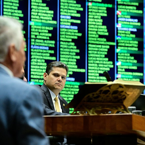 🏛️ Congresso derruba veto e abre caminho para redução de penas do 8 de janeiro
