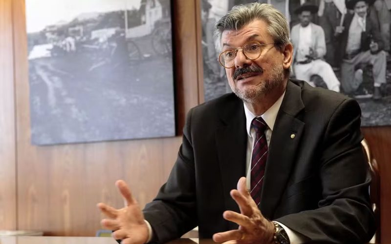 ⚖️ Ministro do STJ afastado por suspeita de assédio mantém altos rendimentos e levanta debate sobre “penduricalhos”