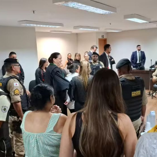 Júri absolve mãe que matou e mutilou abusador da filha em Belo Horizonte