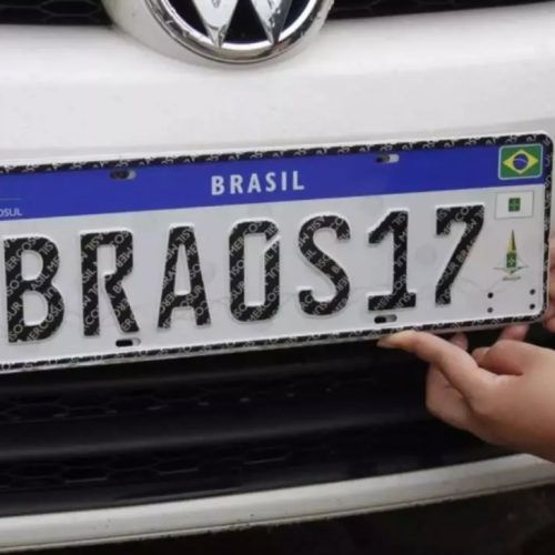 🚗 Projeto prevê retorno de cidade e estado nas placas de veículos no Brasil
