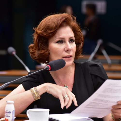 Justiça Internacional: Carla Zambelli é solta na Itália após Suprema Corte anular extradição ao Brasil
