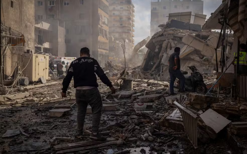Ataques de Israel ao Líbano deixam mais de 250 mortos e elevam tensão no Oriente Médio