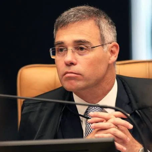 ⚖️ André Mendonça afirma ter sido alvo de monitoramento ilegal da PF por mais de 30 dias