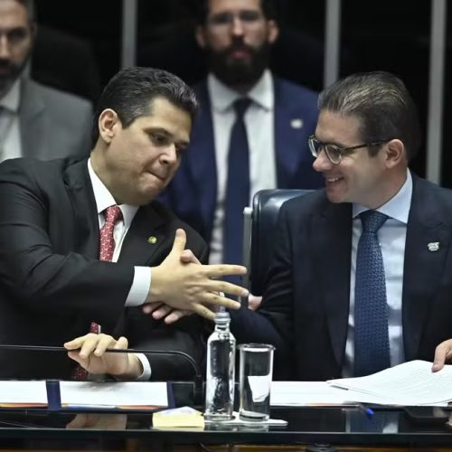 🏛️🗳️ AVANÇO DO PL E DAS BANCADAS DE DIREITA ALTERA DISPUTA PELAS PRESIDÊNCIAS DA CÂMARA E DO SENADO EM 2027