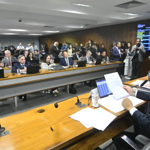 CPMI do INSS apresenta relatório final com pedido de indiciamento de mais de 200 pessoas