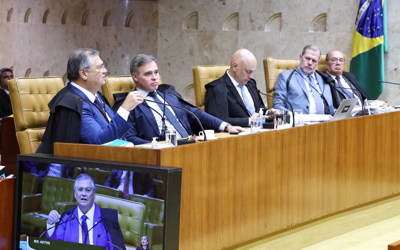 📄 CPMI do INSS recomenda apuração de relações entre Banco Master, STF e outros agentes públicos