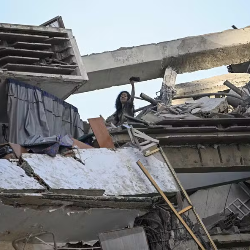 🌎 Especialistas Apontam que Crise Econômica e Fragilidade Estrutural Agravaram Impacto dos Terremotos na Venezuela