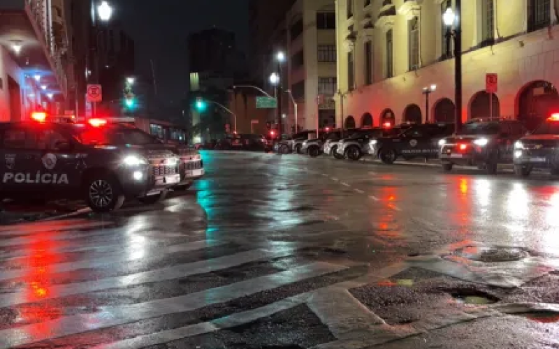🚔 OPERAÇÃO FRANK MOBILE MIRA CADEIA QUE LEVA CELULARES ROUBADOS AO MERCADO FORMAL