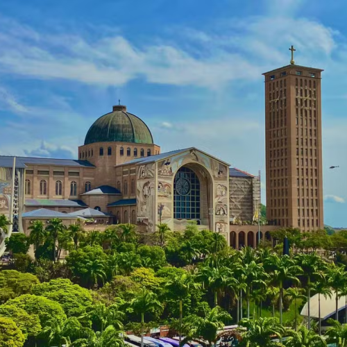 ⛪ Santuário Nacional de Aparecida: de pequena capela a uma das maiores igrejas católicas do mundo