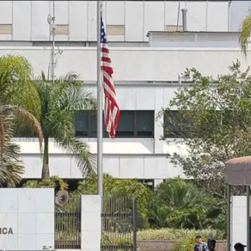 🇺🇸🚨 EUA SUSPENDEM ATENDIMENTOS CONSULARES NA EMBAIXADA E CONSULADOS NO BRASIL