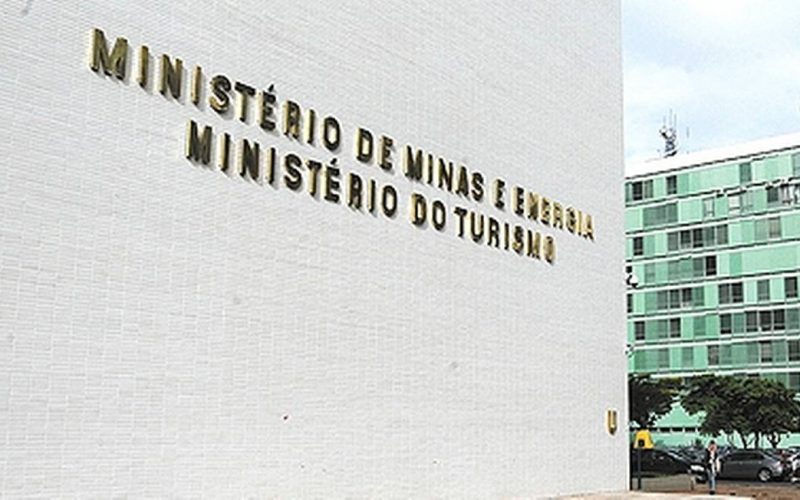 📰 Ministério de Minas e Energia relata crise orçamentária e déficit de servidores no programa Gás do Povo