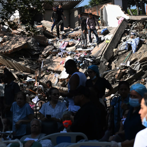 🌎🚨 INTERNACIONAL / DESASTRE NATURAL: TERREMOTO DE MAGNITUDE 7,4 DEIXA MAIS DE 100 MORTOS E DESTRUIÇÃO NA COLÔMBIA