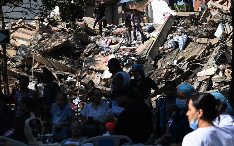 🌎🚨 INTERNACIONAL / DESASTRE NATURAL: TERREMOTO DE MAGNITUDE 7,4 DEIXA MAIS DE 100 MORTOS E DESTRUIÇÃO NA COLÔMBIA