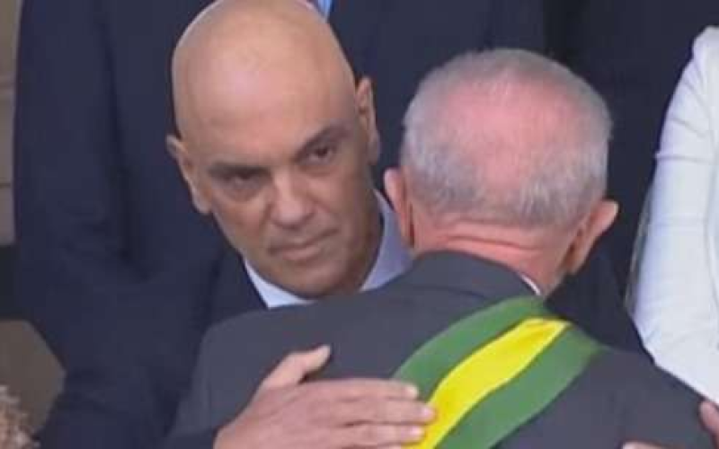 🏛️ PT IDENTIFICA DESGASTE ELEITORAL NA ASSOCIAÇÃO ENTRE LULA E MORAES