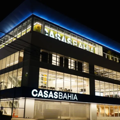 🏬 Casas Bahia fecha quase 30% das lojas em meio a crise financeira