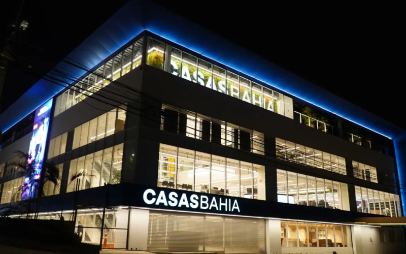 🏬 Casas Bahia fecha quase 30% das lojas em meio a crise financeira