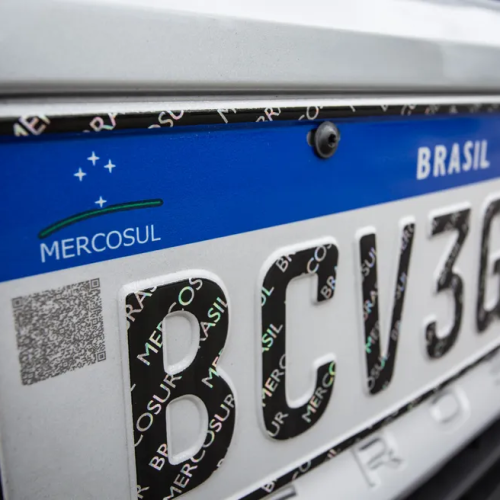 🚗 Comissão aprova projeto que pode mudar placas de veículos no Brasil