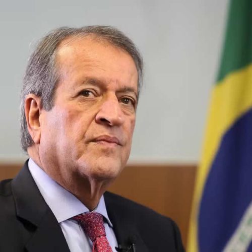 🏛️ Flávio Dino Determina Bloqueio de Bens de Valdemar Costa Neto em Investigação sobre Emendas Parlamentares