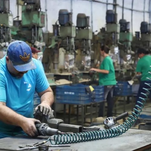 📰 Governo descarta, por enquanto, compensações tributárias em debate sobre redução da jornada de trabalho