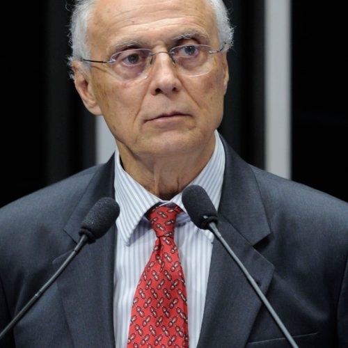🎉🏛️ EDUARDO SUPLICY CELEBRA 85 ANOS COM MISSA, OCUPAÇÃO POPULAR E PARTICIPAÇÃO NA MARCHA DA MACONHA