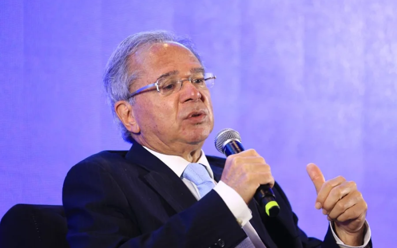 💹 Economia: Paulo Guedes critica política fiscal e descarta retorno à política