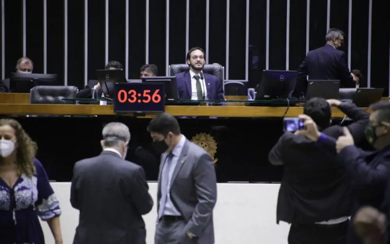 🚨 Ex-deputado federal é preso suspeito de negociar fuga de detentos ligados ao CV