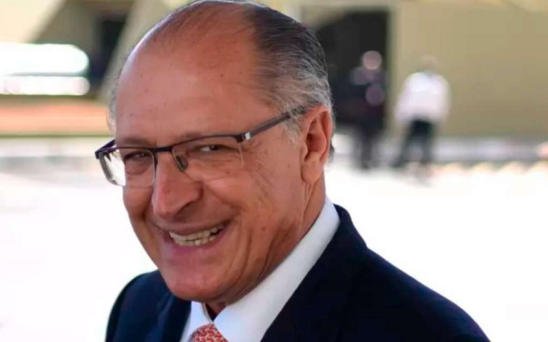 🗳️🤝 ALCKMIN PEDE VOTOS PARA JOSÉ DIRCEU EM VÍDEO DE APOIO À CANDIDATURA À CÂMARA