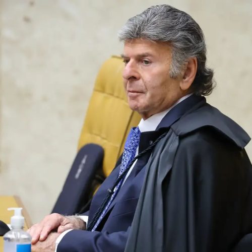 📰 Fux vota para anular condenação de mulher pelo 8 de janeiro