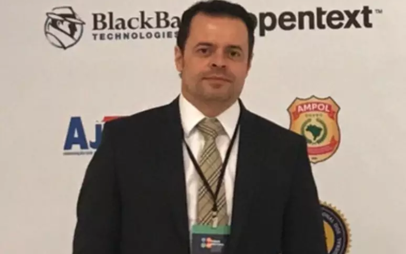 🌎 Delegado da PF é convidado a deixar os EUA após atuação no caso Ramagem