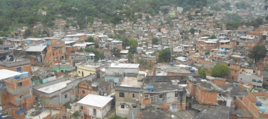 🚨 Menina de 5 anos é baleada durante comemoração na Zona Norte do Rio