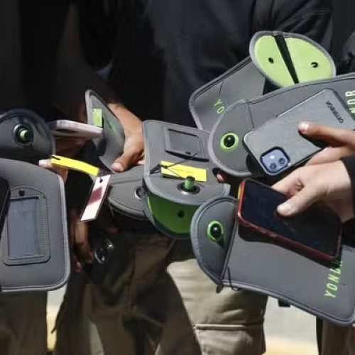 Empresas nos EUA testam celulares lacrados para reduzir distrações no trabalho
