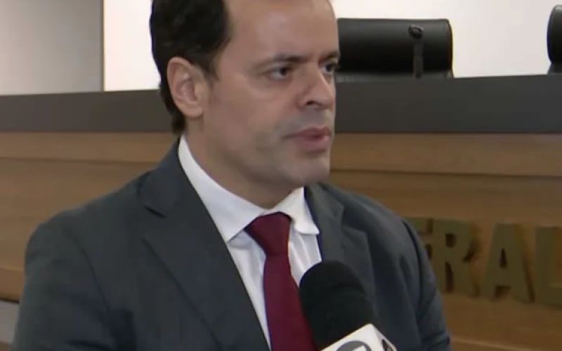 🏛️ Delegado da PF é alvo de pedido para deixar os EUA e já se envolveu em acidente fatal em 2016