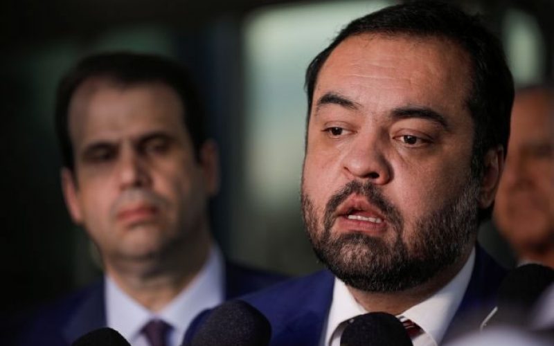 🚨 Operação da PF contra Cláudio Castro e dono da Refit bloqueia R$ 52 bilhões