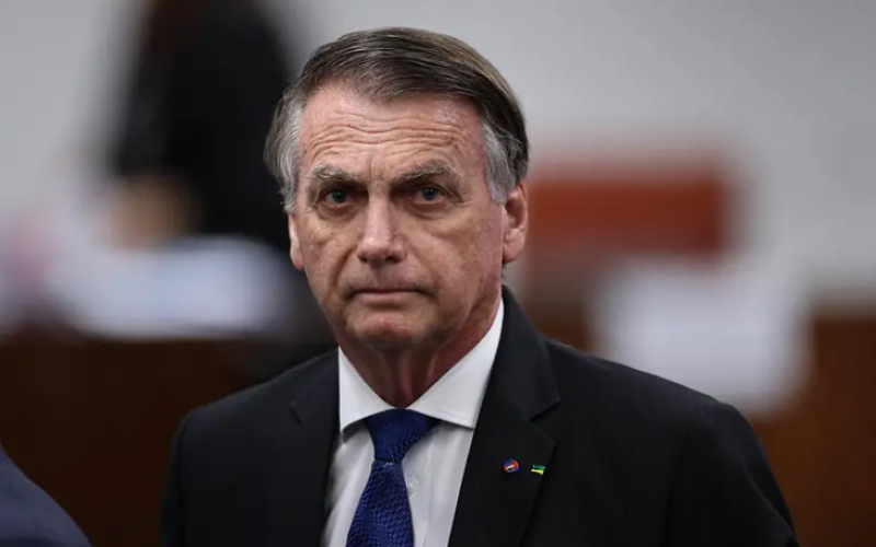Moraes autoriza prisão domiciliar temporária de Jair Bolsonaro por 90 dias