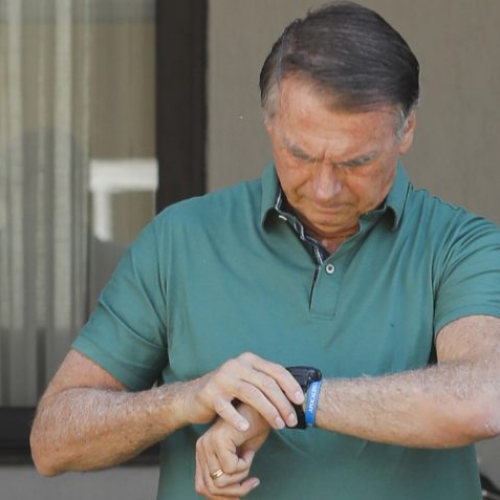Procuradoria-Geral da República recomenda prisão domiciliar humanitária para Jair Bolsonaro devido à saúde