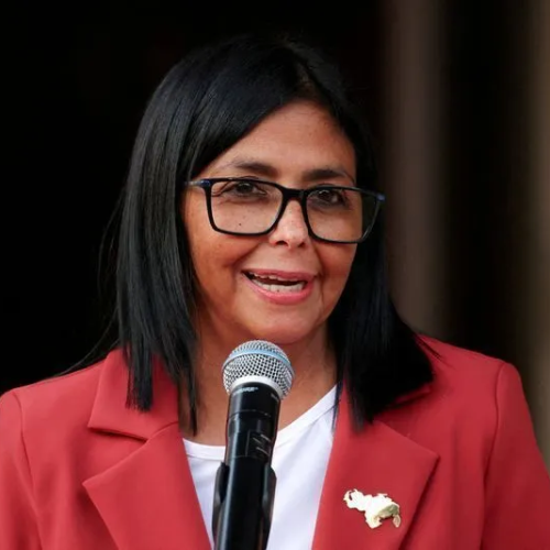🇻🇪🛢️ DELCY RODRÍGUEZ DIZ QUE ACORDO PETROLÍFERO COM OS EUA VAI IMPULSIONAR “RENASCIMENTO” DA VENEZUELA